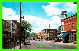 GRANBY, QUÉBEC - VUE DE LA RUE PRINCIPALE & COURT - ANIMÉE - UNIC - PHOTO P. HÉNAULT - - Granby