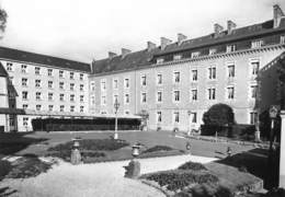 Delcampe - MAYENNE - Pavillon St-Joseph Et Notre-Dame La Providence - Photo Ciné J.J. Morfoisse - Tirage D'éditeur N&B Non Dentelé - Mayenne
