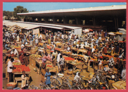 HAUTE-VOLTA - OUAGADOUGOU - Marché Aux Légumes _ Animation *2 SCANS *** - Burkina Faso