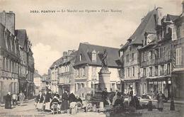 Pontivy          56      Le Marché Aux Légumes Place Martray     (Voir Scan) - Pontivy