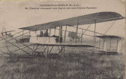 Toussus Le Noble : M.Fourny Donnant Une Leçon Sur Son Biplan Farman - Toussus Le Noble