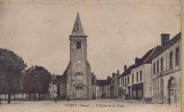 Veron : L'Eglise Et La Place - Veron