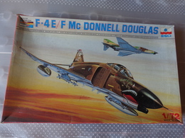 Maquette Avion Militaire-en Plastique-1/72 Esci F 4 E/f Mc Donnell Douglas  Ref  9027 - Airplanes
