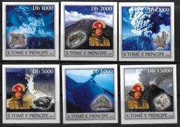 SAINT THOMAS ET PRINCE  N°1392/97 * * NON DENTELE Pompiers Mineraux Volcans - Volcanos