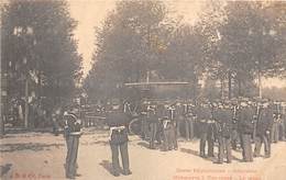 94-VINCENNES-GARDE REPUBLIQUE INFANTERIE MANOEUVRE A VINCENNES -LE REPOS - Vincennes