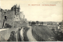 CPA DE GRANVILLE  (MANCHE)  LES ANCIENS REMPARTS - Granville