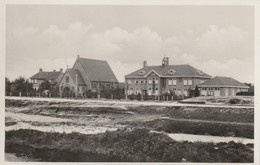 Amsterdamscheveld ; RK Kerk Met Pastorie En Zusterhuis - Emmen