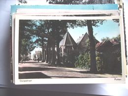 Nederland Holland Pays Bas Putten Dorpsstraat Met Een Kerk Oud - Putten
