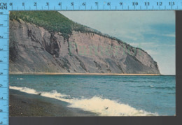 Gaspé Quebec - Haute Falaise Du Mont St-Pierre - Pub. Henderson -  Postacrd, Carte Postale - Gaspé