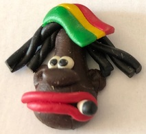 RASTA MAN - JAMAÏQUE - RASTAFARI - RASTAMAN - REGGAE - REGGAETON - FUMEUR - FLAG -  RELIEF -      (24) - Beroemde Personen