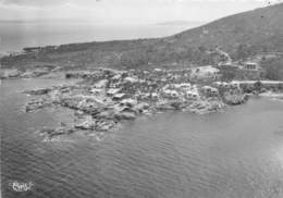 83-LES-ISSAMBRES-VAL-D'ESQUIERES- VUE AERIENNE SUR LE VILLAGE PROVENCAL - Les Issambres