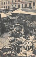 Toulouse    31       Types Toulousains.     Vieille Revendeuse Au Marché Du Capitole           ( Voir Scan) - Toulouse