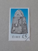 N° 746a       Châsse Conique Bleue De Saint-Patrick  -  Réimpression Enschede - Used Stamps