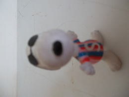 FIGURINE SNOOPY Ref: N°3 - Poppetjes - Plastic