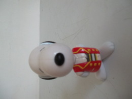 FIGURINE SNOOPY Ref: N°10 Origine MAC DO 1999 - Figuren - Kunststoff