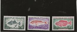 COTE D'IVOIRE - SERIE POISSONS N° 354 A 356 NEUF INFIME CHARNIERE - ANNEE 1973 -COTE : 10 € - Ivoorkust (1960-...)