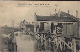 CPA Inondations 1910 Décrue De La Seine Villeneuve La Garenne Passage De L'Avenir Les Décombres F.F Paris FF - Villeneuve La Garenne
