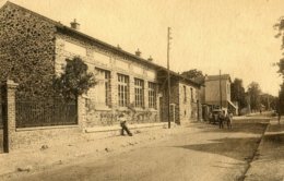 Delcampe - CHELLES - LES ECOLES DES COUDREAUX - Chelles