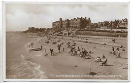 Real Photo Postcard, Lowestoft, South Beach And Victoria Chalets. Buildings, People, Seaside. - Lowestoft