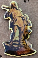 DEUX PIN'S DE GUILLAUME TELL ET SON FILS WALTER - ARBALETE - WILHELM - SUISSE - SWISS - SCHWEIZ -    (24) - Personaggi Celebri