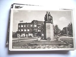 Nederland Holland Pays Bas Roermond Met Standbeeld Zwartbroekplein - Roermond