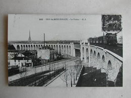 PHOTO Repro De CPA - Train - Issy Les Moulineaux - Le Viaduc (avec Train Qui Passe) - Treni