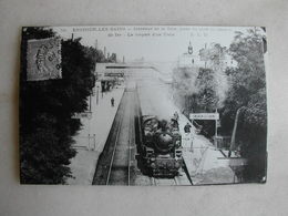 PHOTO Repro De CPA - Gare - Enghien Les Bains - L'intérieur De La Gare, Prise Du Pont Du Chemin De Fer - Le Départ - Treinen