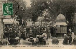 30)     NIMES  -  Meeting  Viticole  De NIMES Du 2 Juin 1907 - Défilé De 250 000  Manifestants Sur Les Boulevards - Nîmes