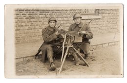 CPA 2887 - MILITARIA - Carte Photo Militaire - Deux Soldats Mitrailleurs & Mitrailleuse - Matériel