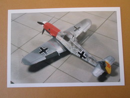 CAGI3 Format Carte Postale Env 15x10cm : SUPERBE (TIRAGE UNIQUE) PHOTO MAQUETTE PLASTIQUE 1/48 ME-109F "NEZ ROUGE" - Flugzeuge