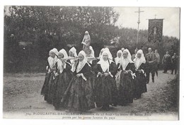 PLOUGASTEL DAOULAS (29) Procession Du 15 Aout Statue De Sainte Anne Portée Par Les Jeunes Femmes Du Pays - Plougastel-Daoulas