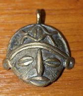 Pendentif Africain En Bronze Cire Perdue  (Afrique De L'Ouest) - 18.5gr - African Bronze Medal - Ethnisch