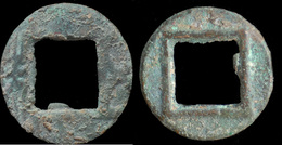 China Han Dynasty Crude Wu Zhu Cash Of Usurper Dong Zhuo - Orientalische Münzen