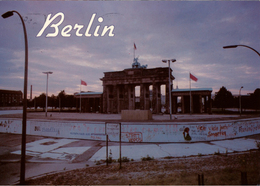 ALLEMAGNE - CPSM - BERLIN - Le Mur De Berlin - Berliner Mauer