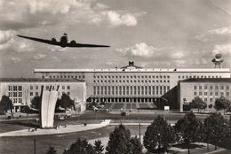 BERLIN TEMPELHOF-LUFTBRUCKENDENKMAL-1950-REAL PHOTO - Tempelhof