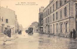 77-MEAUX-RUE GAMBETTA, INONDATION DES 25/26/27/JANVIER 1910 - Meaux