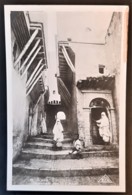 ALGER - Promenade Dans La Casbah (1937) - Carte Postale - Scènes & Types