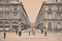 REIMS  -   Rue Colbert - Vue De L'Hôtel De Ville   Cliché Rare - Reims