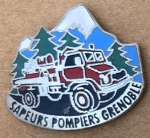 SAPEURS POMPIERS GRENOBLE - 3 PIN'S VEHICULES - 74 HAUTE SAVOIE - FRANCE - FIRE FIGHTER - POMPIERE - FEUERWEHRMANN-(25) - Bomberos