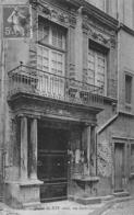 Nîmes        30         Maison Du XVI ème Rue Saint Castor       (voir Scan) - Nîmes