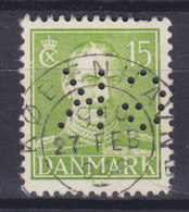Denmark Perfin Perforé Lochung (G21) 'GK' Gentofte Kommune, Charlottenlund Chr. X. Stamp (2 Scans) - Plaatfouten En Curiosa