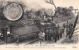 GREVE DES CHEMINOTS DU NORD 1910, LOCOMOTIVE DETELEE PAR LES GREVISTES ET PLACEE EN TRAVERS D'UN AIGUILLAGE - Metro, Estaciones