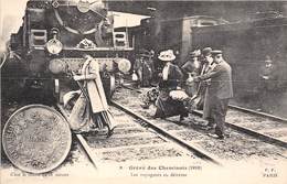 GREVE DES CHEMINOTS DU NORD 1910, VOYAGEURS EN DETRESSE - Pariser Métro, Bahnhöfe