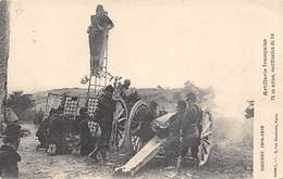 Thème.  Militaria. Matériel.     Artillerie Française  Canon De 75 En Action Rectification De Tir      (Voir Scan) - Equipment