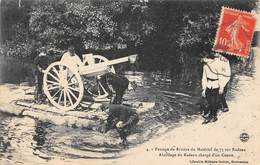 Thème.  Militaria. Matériel.    Matériel  De 75 M/m  Sur Un Radeau. Camp De Châlons Sur Marne    (Voir Scan) - Matériel