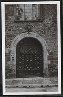 CPA ANGLETERRE - Exeter, Cathedral Close - The Quadrangle Door - Exeter