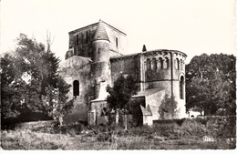 17 CPSM  VAUX SUR MER  L'EGLISE   L'ABSIDE ROMANE - Vaux-sur-Mer