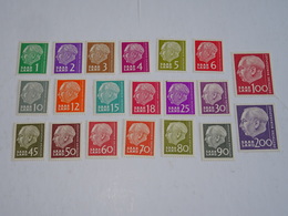 TIMBRES DE SARRE 1956/1957 N°362/381 20 VALEURS - NEUF AVEC CHARNIERES (C.B) - Lots & Serien