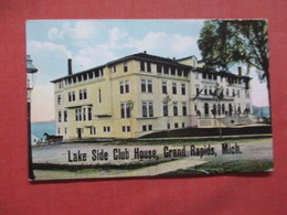 Lake Side Club House   Michigan > Grand Rapid   Ref 4023 - Grand Rapids