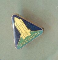 Pin's - NASA Space Shuttle - Discovery - Space